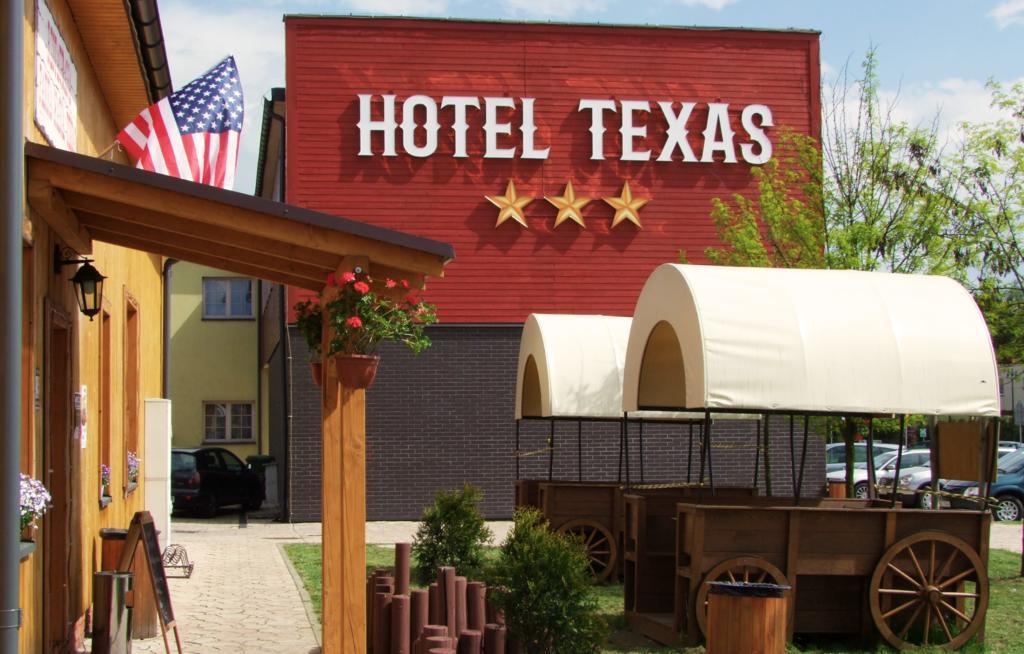 Hotel Texas - Żory Buitenkant foto