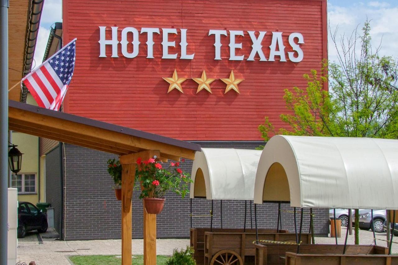 Hotel Texas - Żory Buitenkant foto