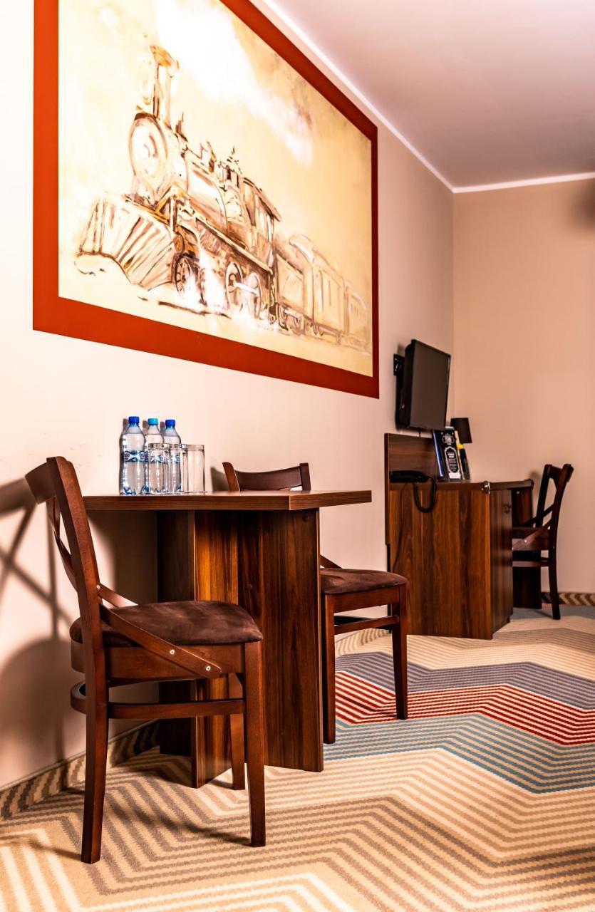 Hotel Texas - Żory Buitenkant foto