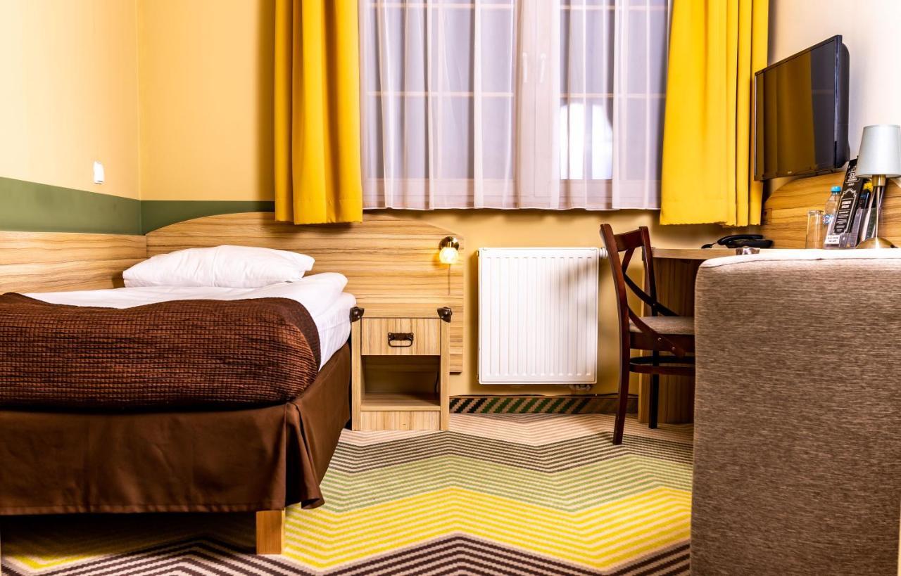 Hotel Texas - Żory Buitenkant foto